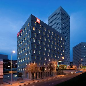 Ibis Barcelona Santa Coloma